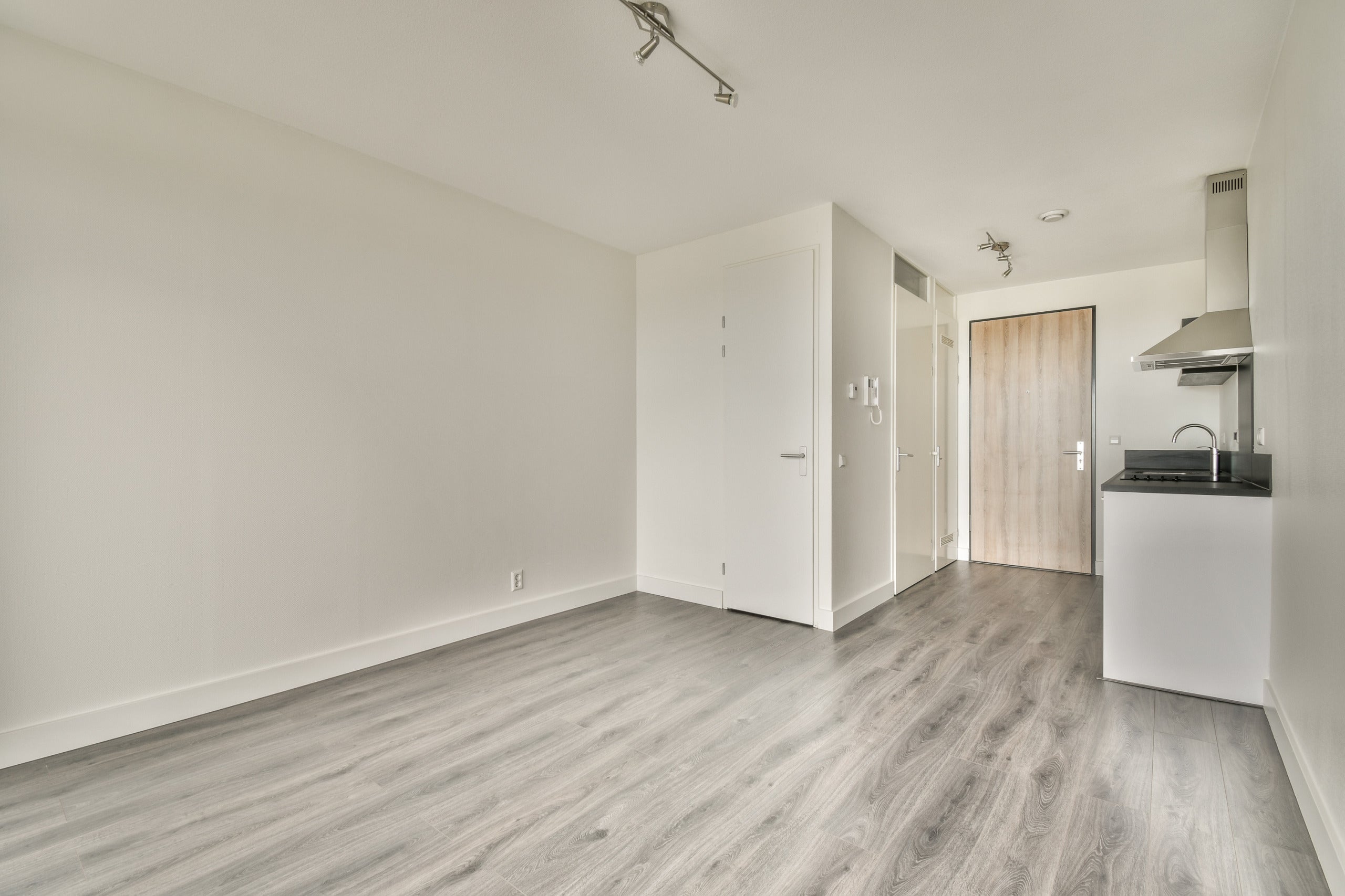 Studio te huur: Waldorpstraat 1268, 'S-Gravenhage