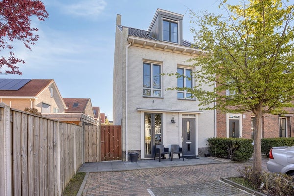 Huis Godfried Bomanspad 10 in Middelharnis