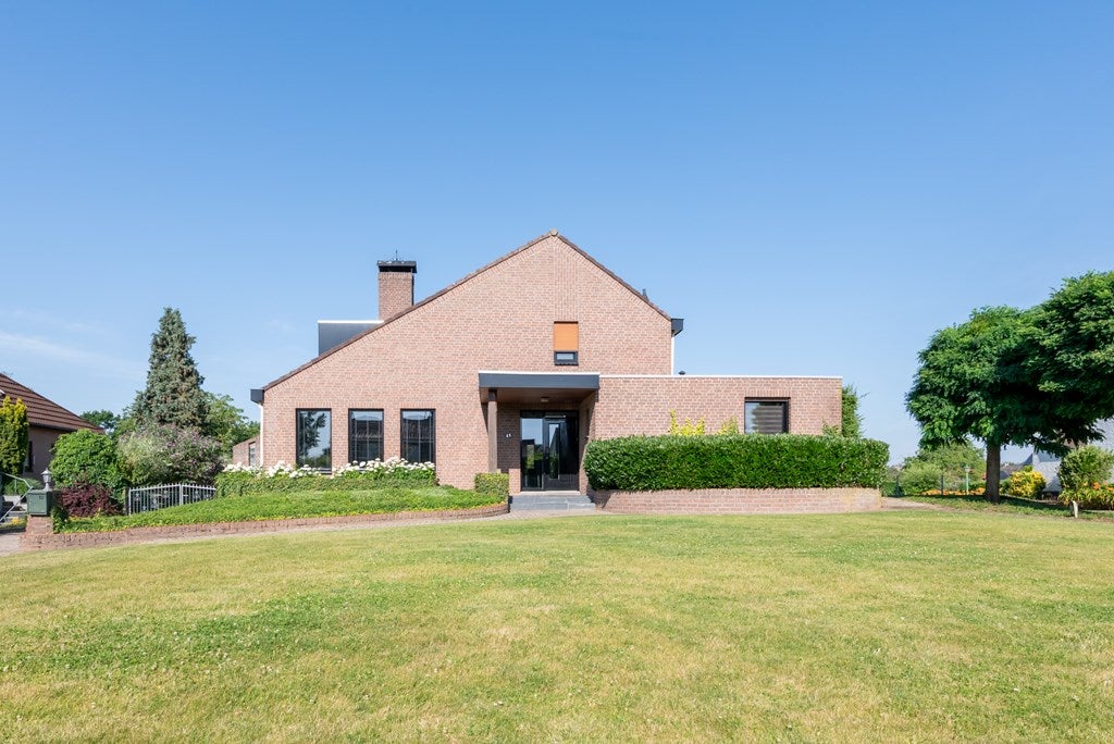Huis Maasbrachterweg 83 in Echt