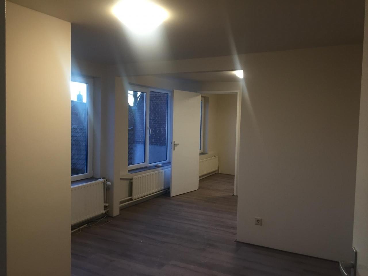 Tussenwoning te huur: Bredaseweg 62-4, Tilburg