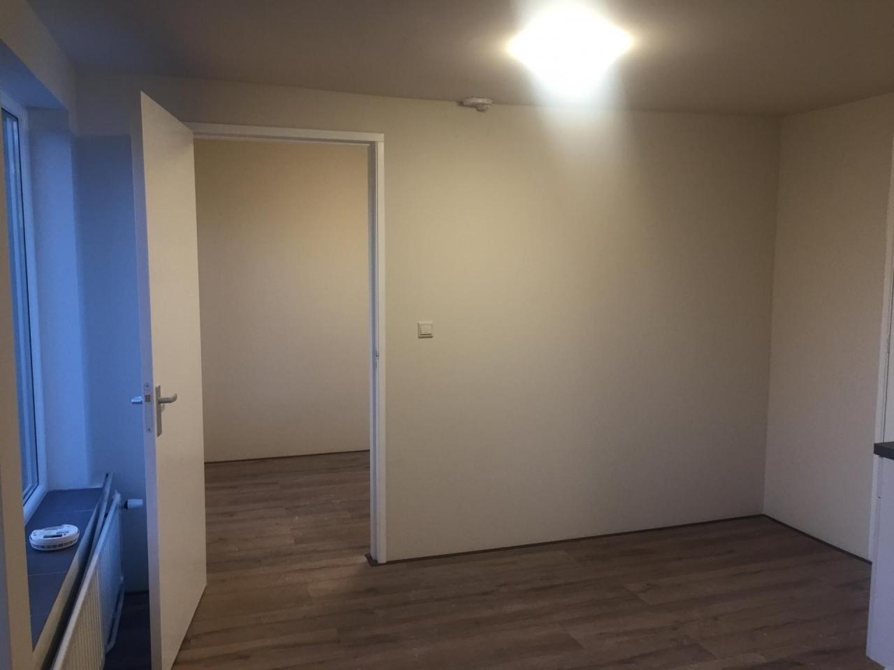 Tussenwoning te huur: Bredaseweg 62-4, Tilburg