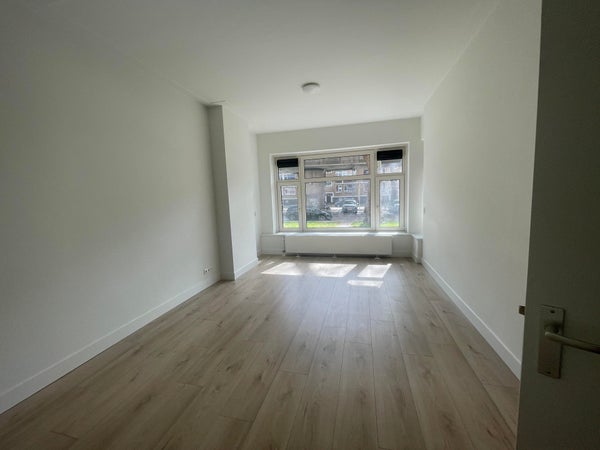 Appartement Mijnsherenlaan in Rotterdam
