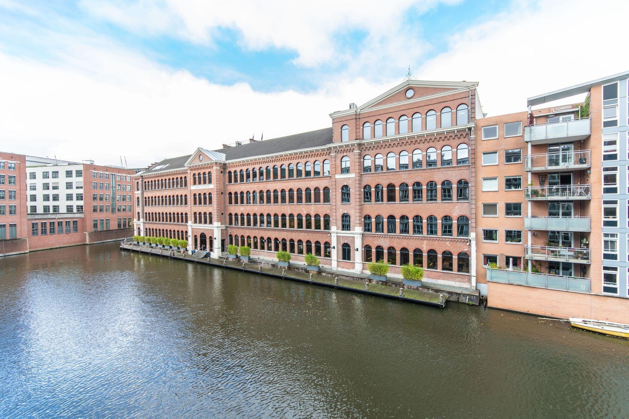 Te huur Appartement Valkenburgerstraat in Amsterdam