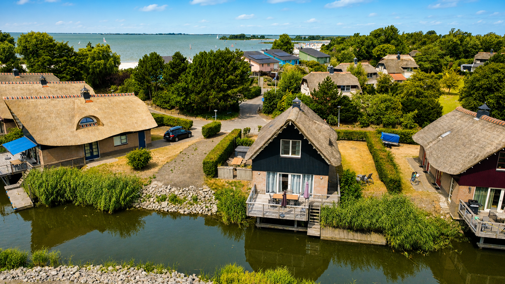 Huis Robbenzand 11 in Makkum