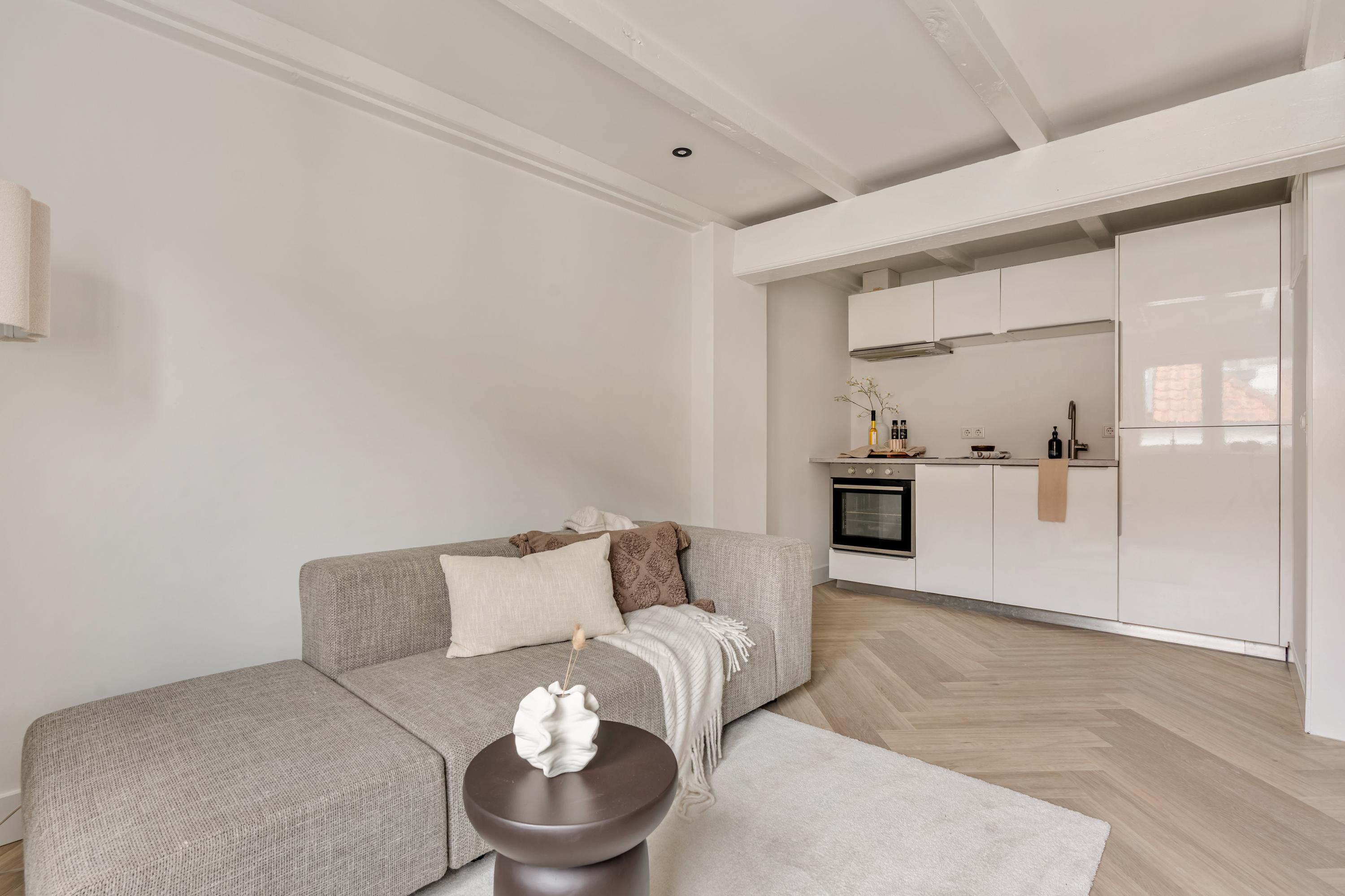 Studio te koop: Bakenesserstraat 27E, Haarlem