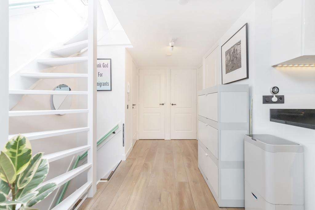 Te huur Appartement Ceintuurbaan in Amsterdam