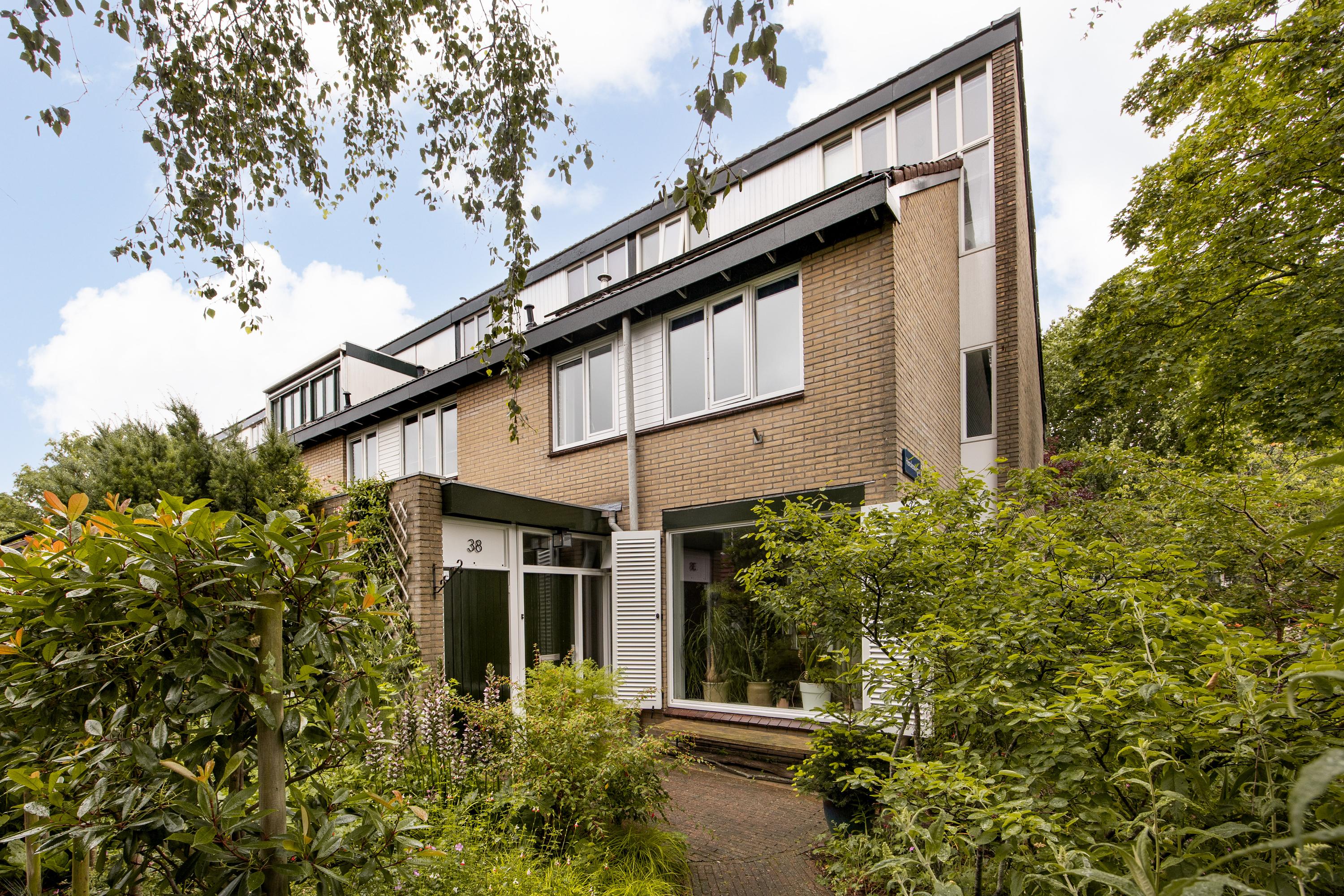 Huis Henckenshagen 38 in Haarlem