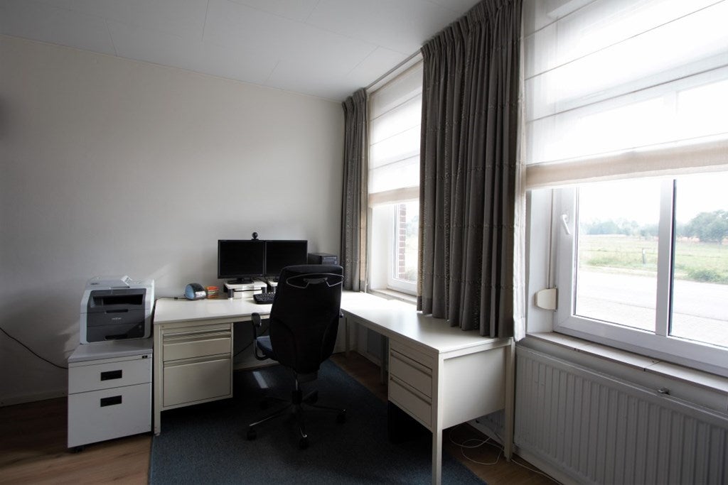 Vrijstaande woning te koop: Stationsstraat 150, Hegelsom
