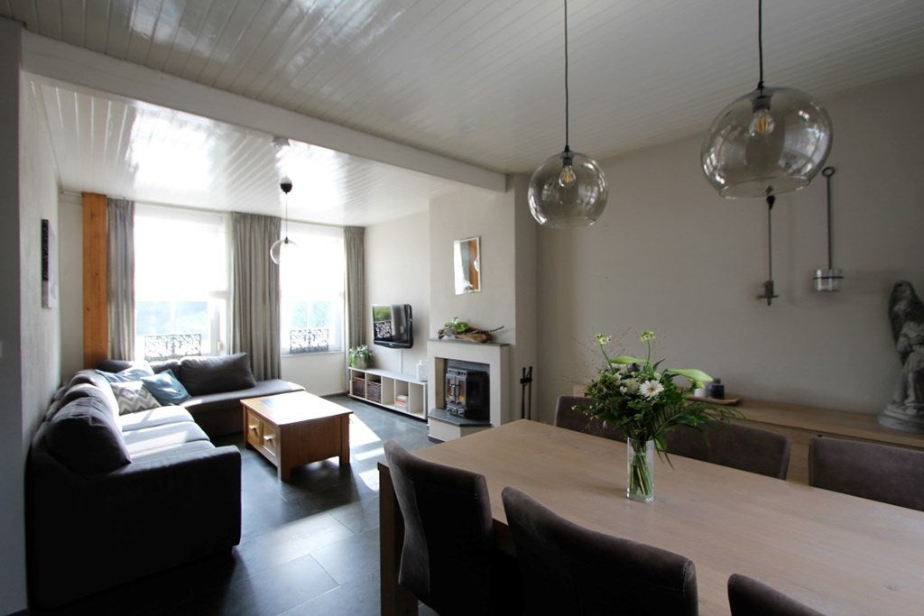 Vrijstaande woning te koop: Stationsstraat 150, Hegelsom