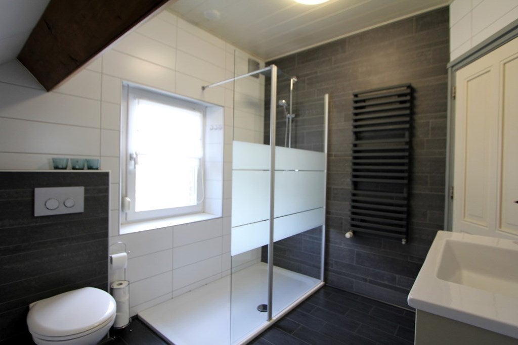 Vrijstaande woning te koop: Stationsstraat 150, Hegelsom