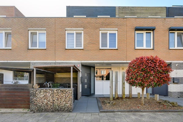 Huis Rutger Metelerkamppad 18 in Rotterdam