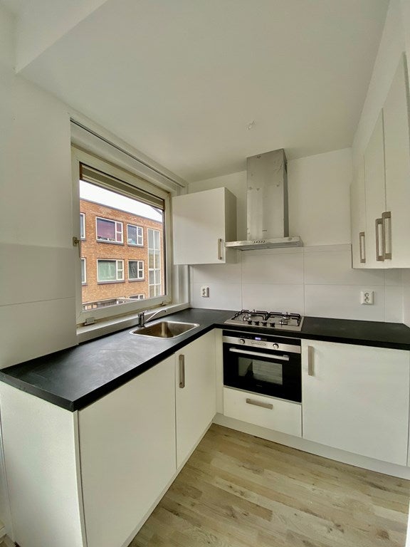 Woning te huur: Finsestraat, Rotterdam
