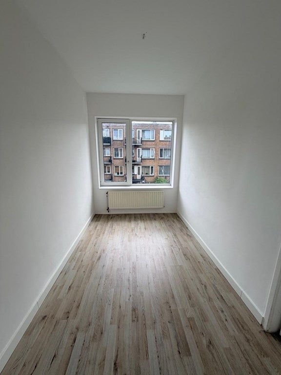 Woning te huur: Finsestraat, Rotterdam