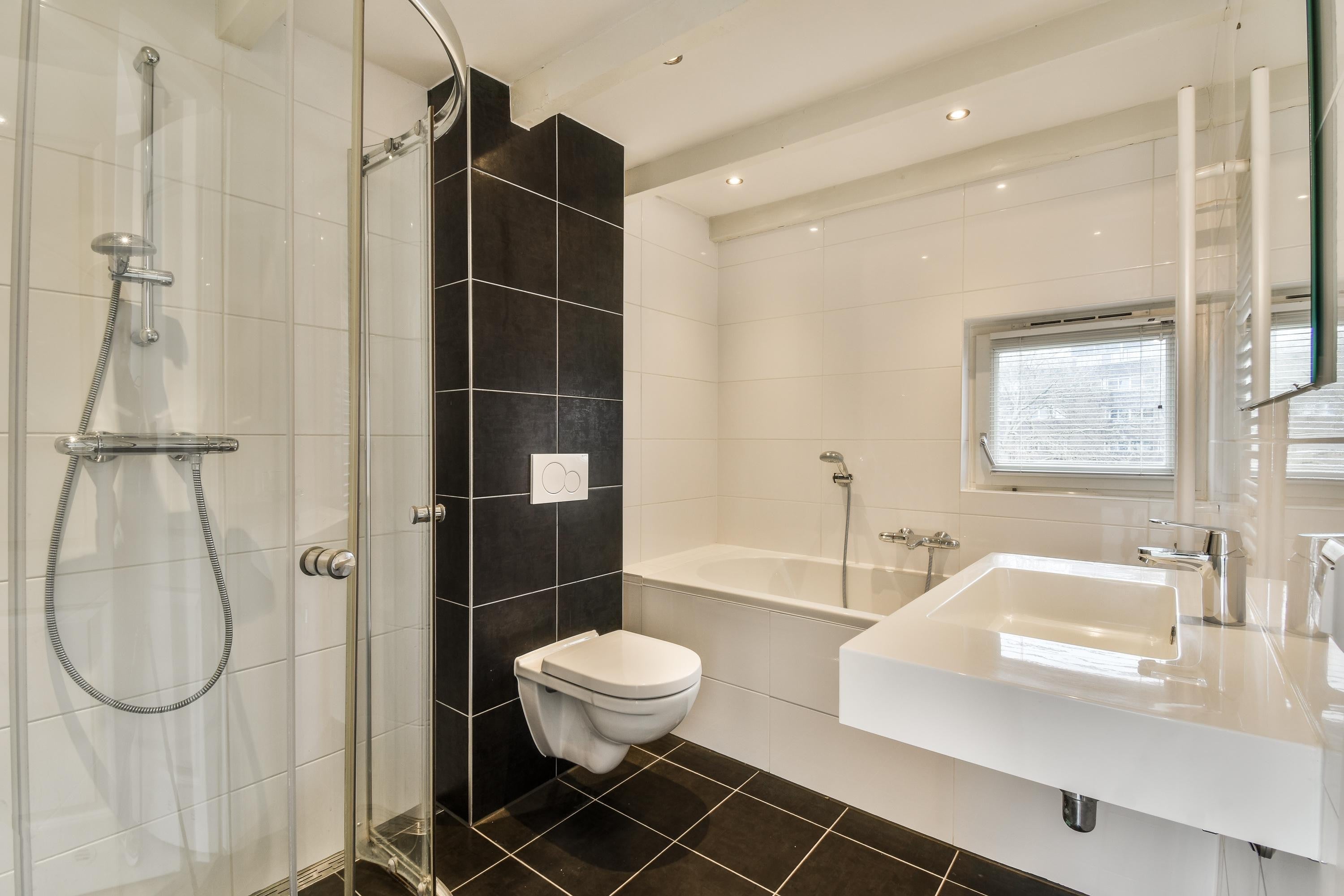 Woning te huur: Stuyvesantstraat, Amsterdam