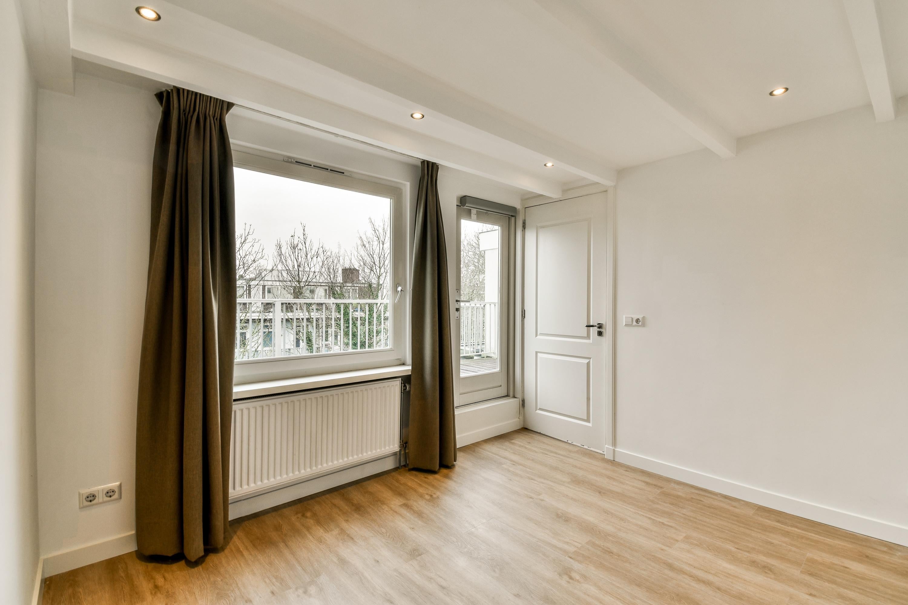 Woning te huur: Stuyvesantstraat, Amsterdam