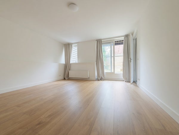 Flat Schiedamsesingel 143 A