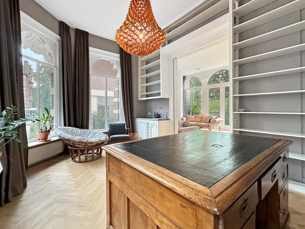 Hoekwoning te huur: Anna van den Vondelstraat 10, Amsterdam