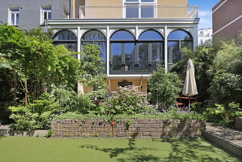 Hoekwoning te huur: Anna van den Vondelstraat 10, Amsterdam