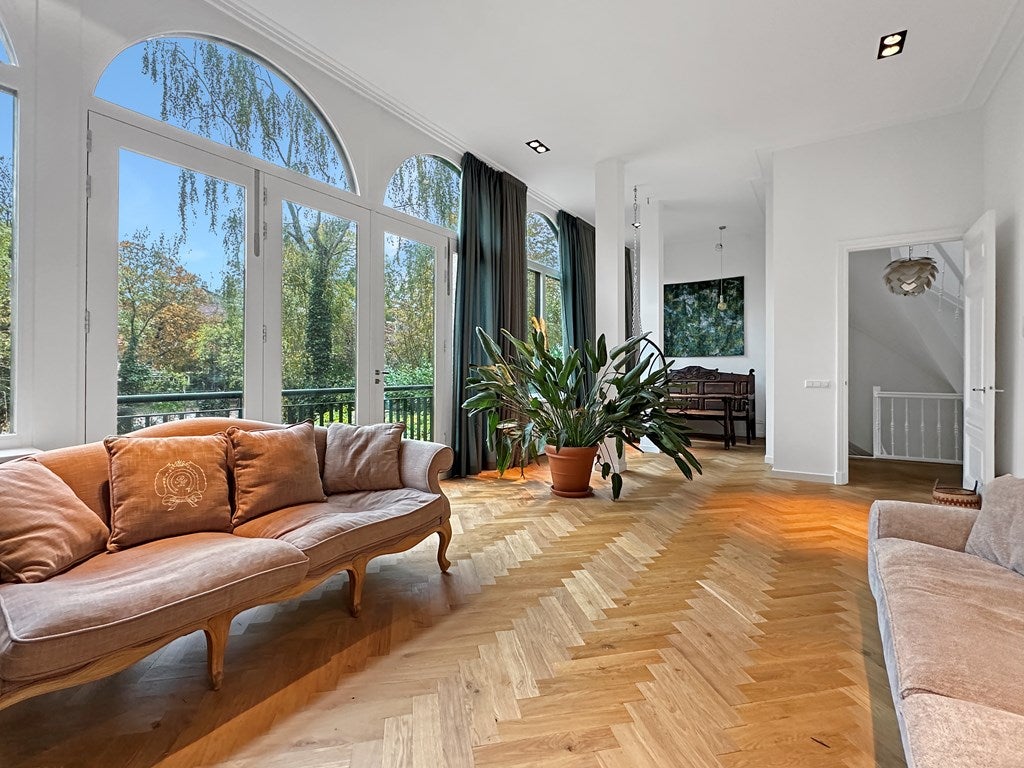 Hoekwoning te huur: Anna van den Vondelstraat 10, Amsterdam