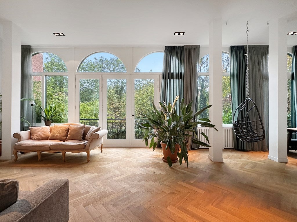 Hoekwoning te huur: Anna van den Vondelstraat 10, Amsterdam