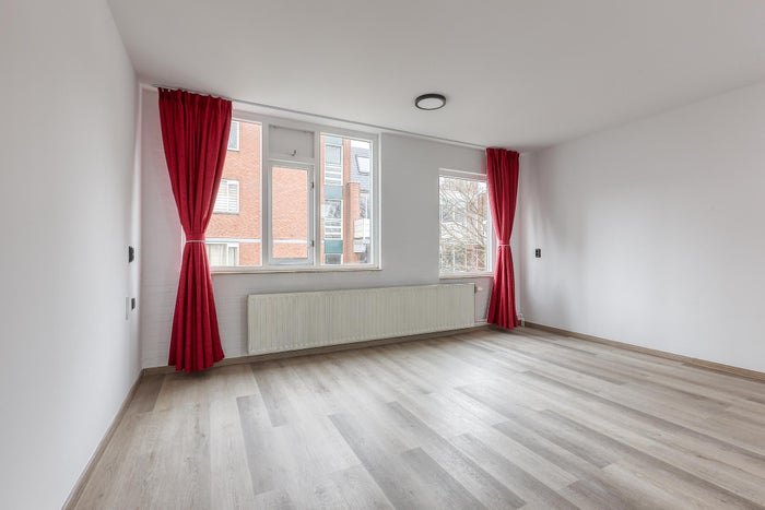 Te huur: Huis Pieter Bothstraat 69 in Den Haag