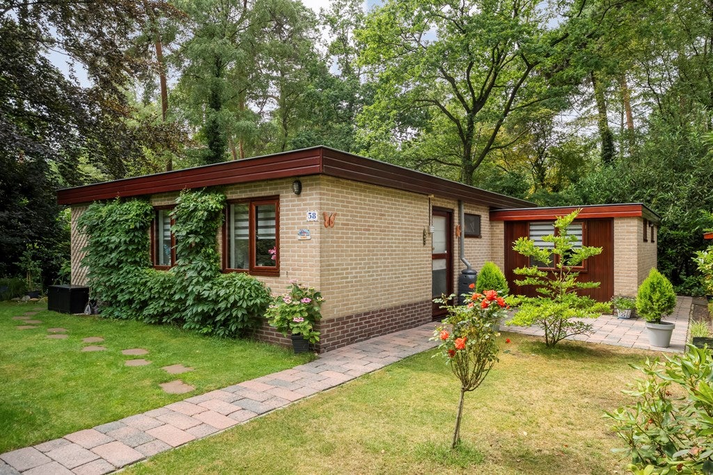 Huis Vilsterseweg 1 A58 in Vilsteren