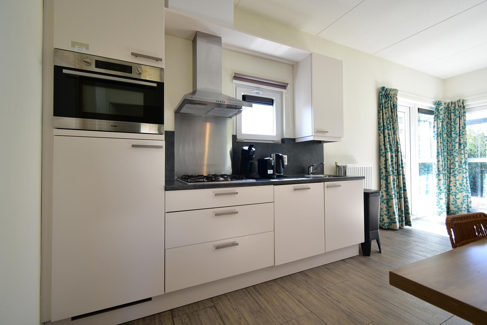 Vrijstaande woning te koop: Oude Nieuwlandseweg 11B2, Ouddorp