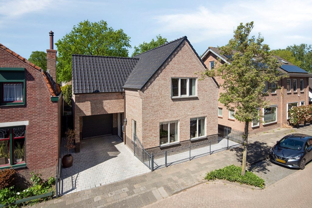 Huis Veerweg 11 in Steenbergen