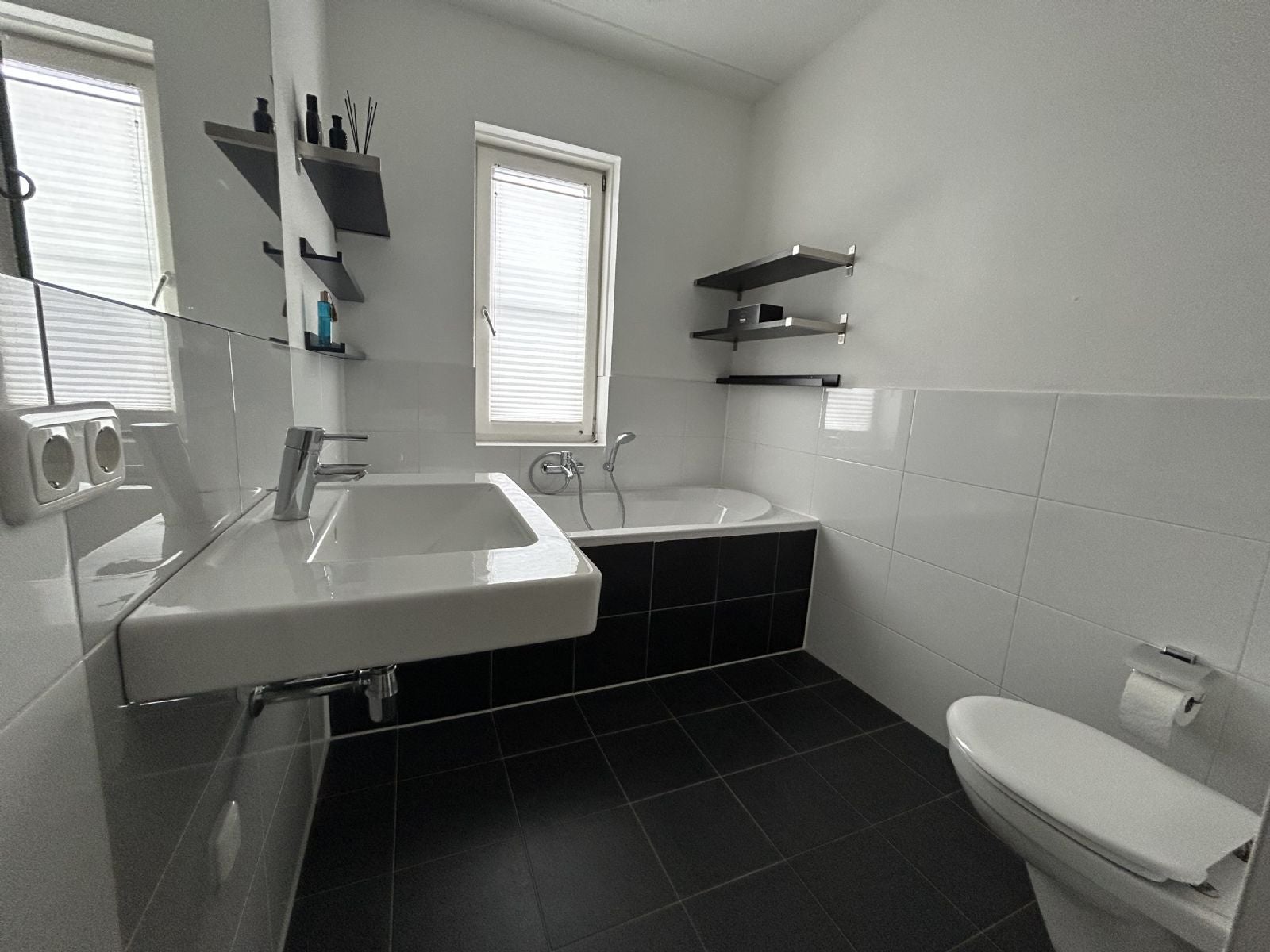 Tussenwoning te huur: Molenvaartje 27, 'S Gravenmoer