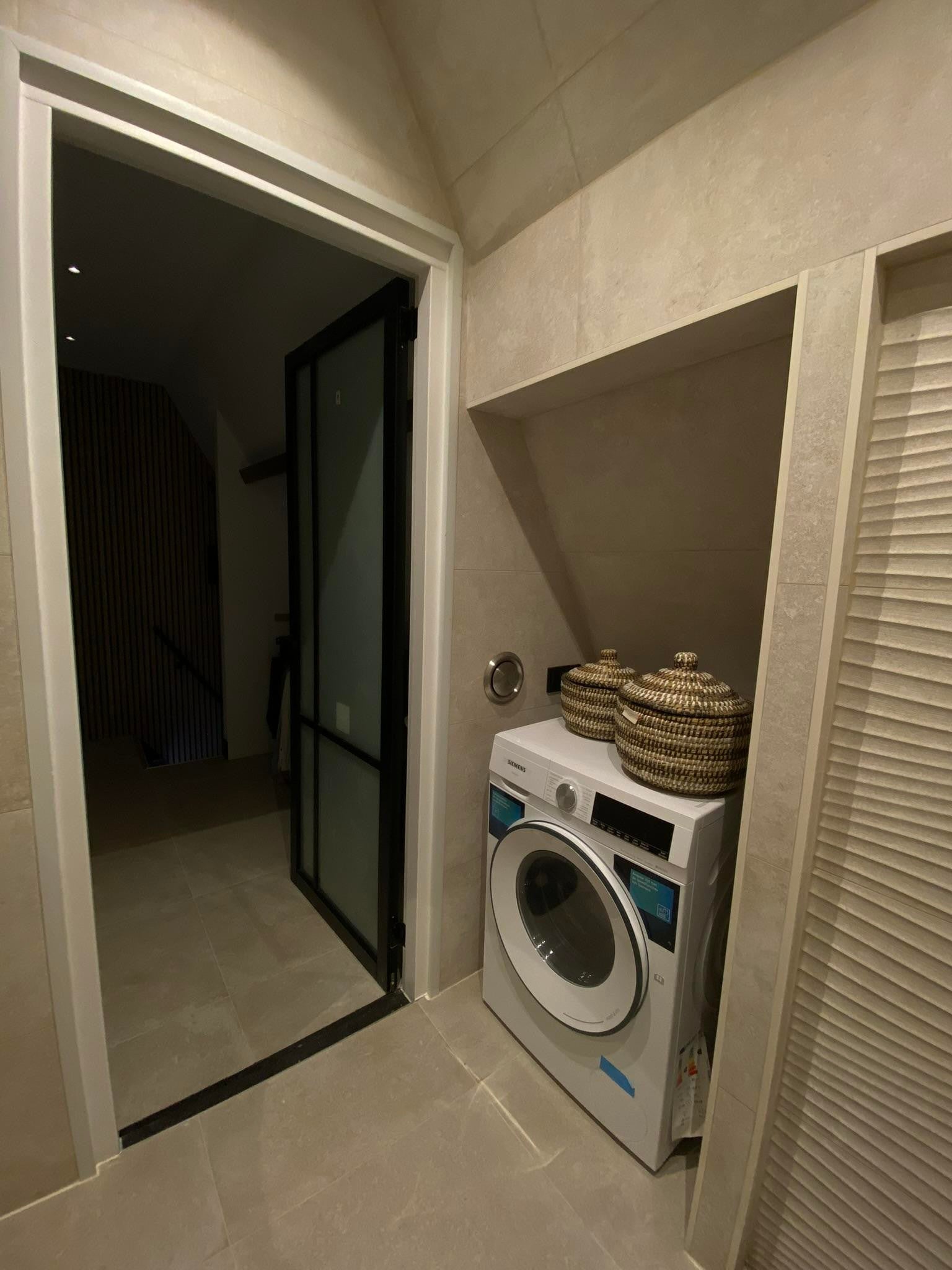 Woning te huur: Europaplein, Amsterdam