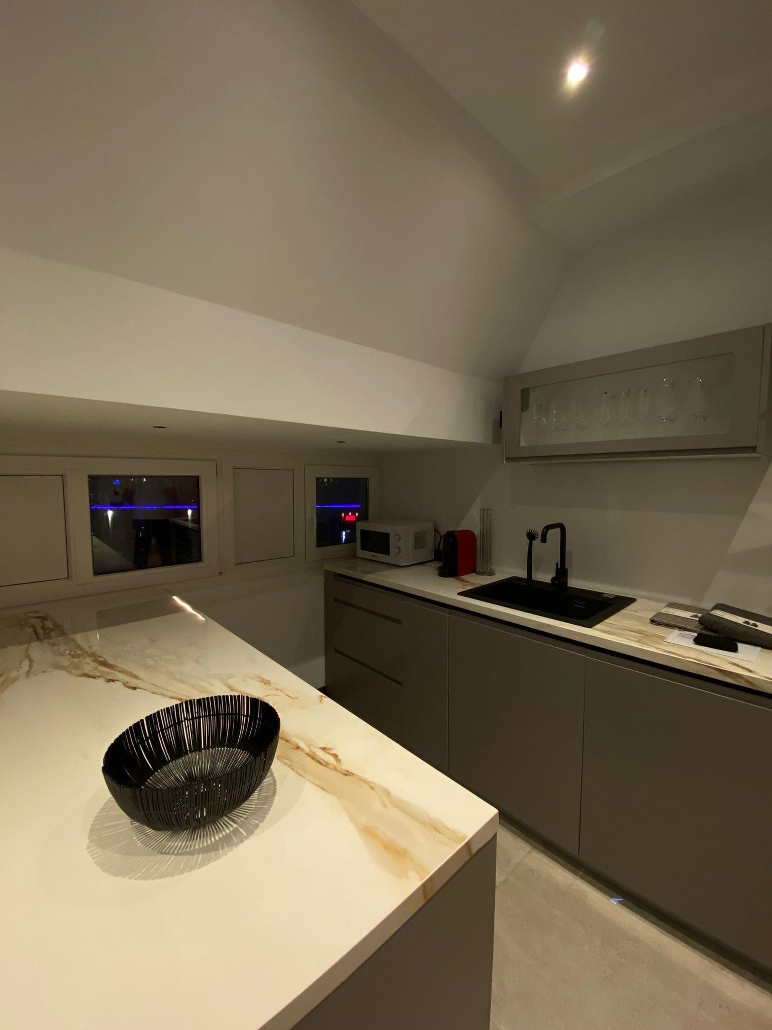 Woning te huur: Europaplein, Amsterdam