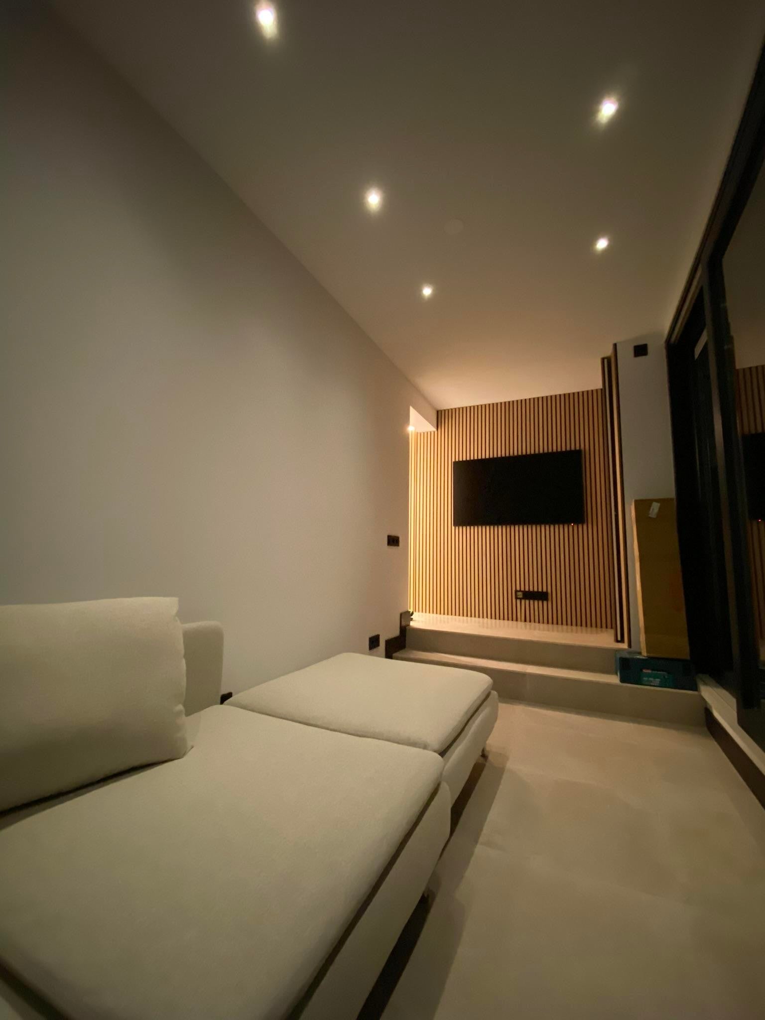 Woning te huur: Europaplein, Amsterdam