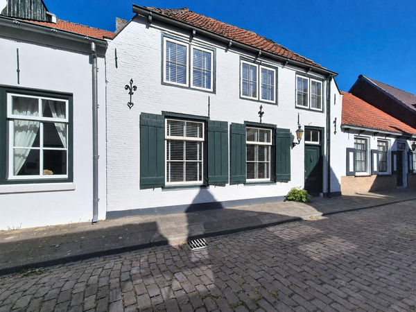 Huis Tuimelsteenstraat 10 in Aardenburg