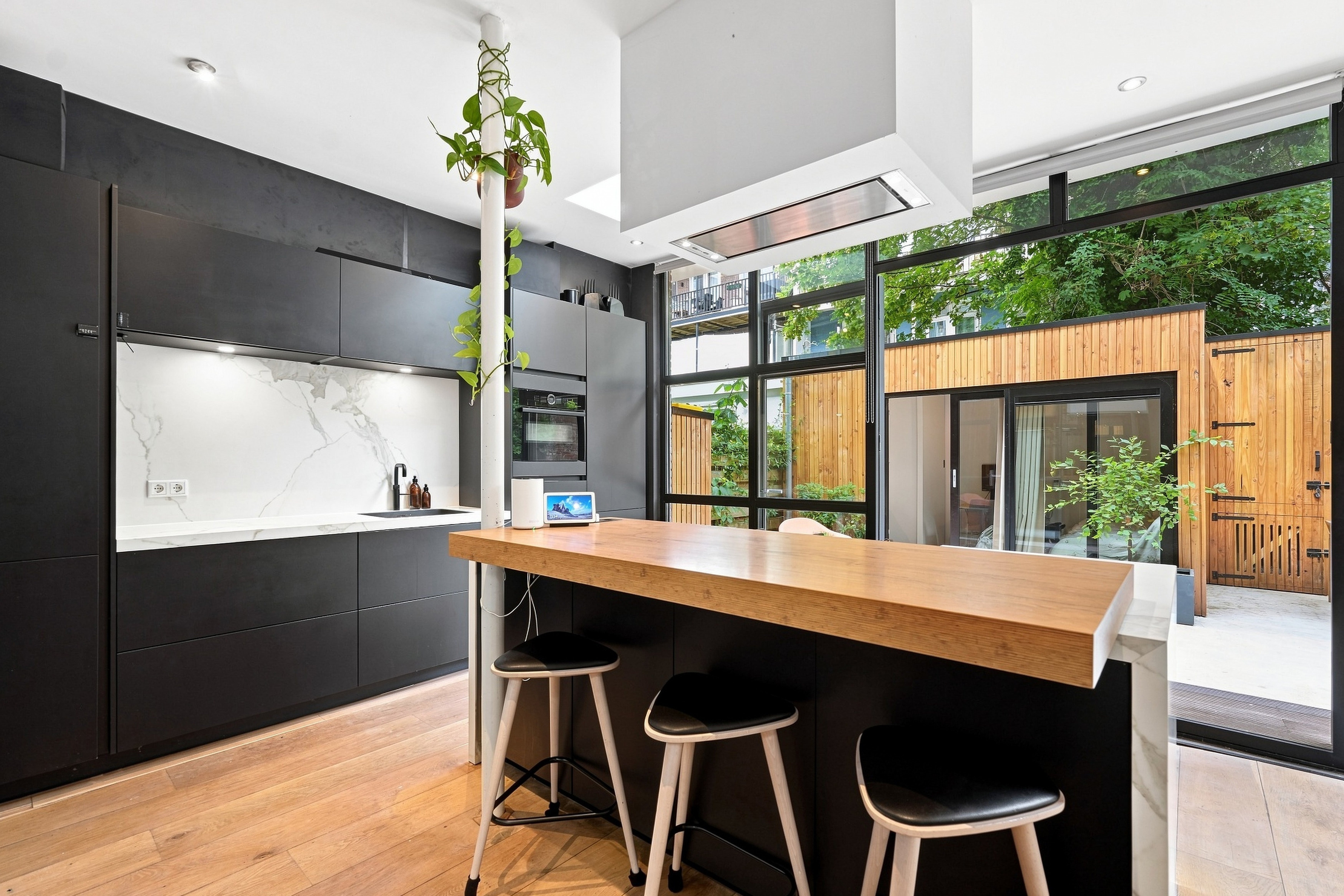 Appartement te huur: Eerste Helmersstraat 210H, Amsterdam