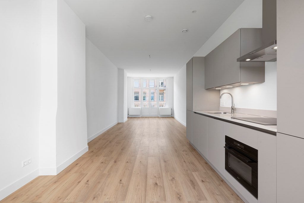 Te huur Appartement Admiraal De Ruijterweg 160 2 in Amsterdam