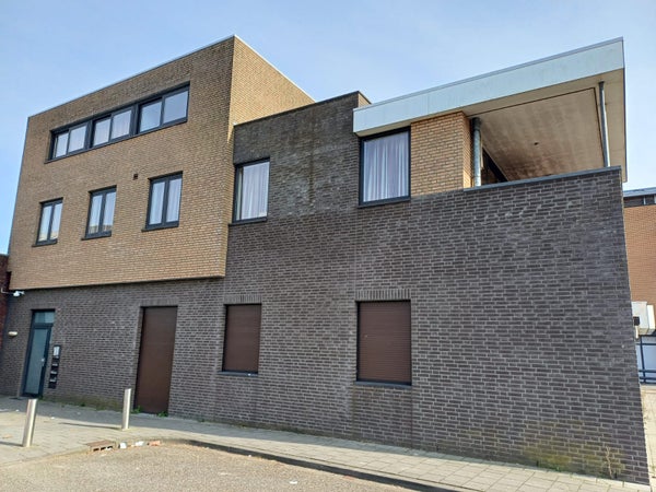 Den Hof 16 a