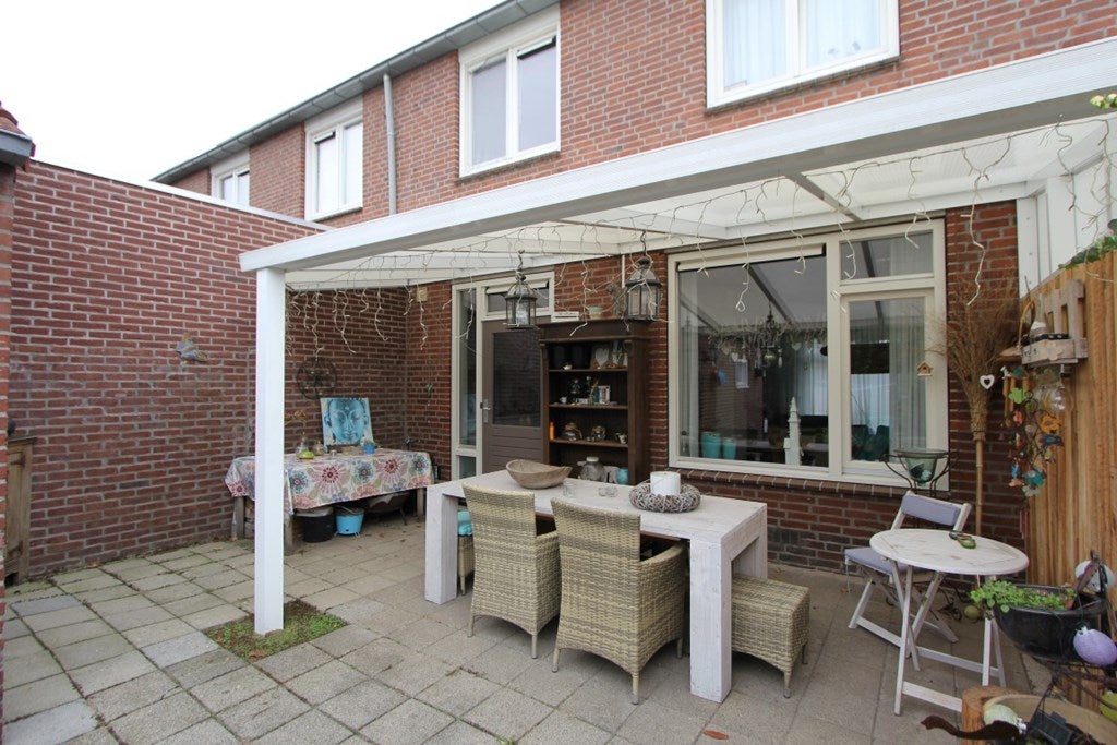 Tussenwoning te koop: Reysenbeckstraat 69, Hegelsom