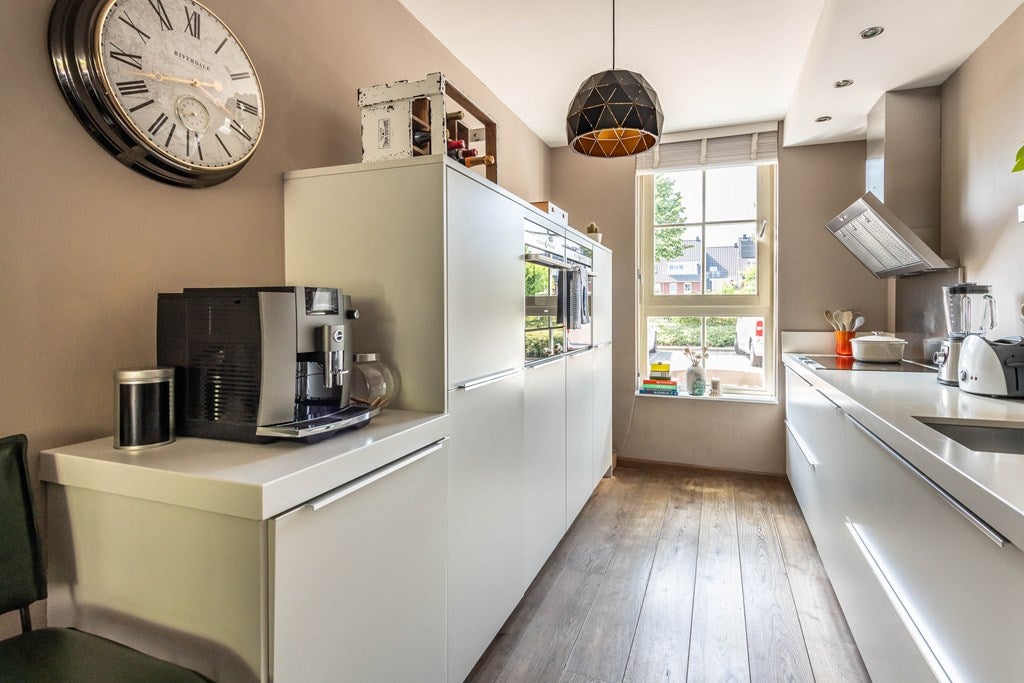 Tussenwoning te huur: Middachten 8, Amstelveen