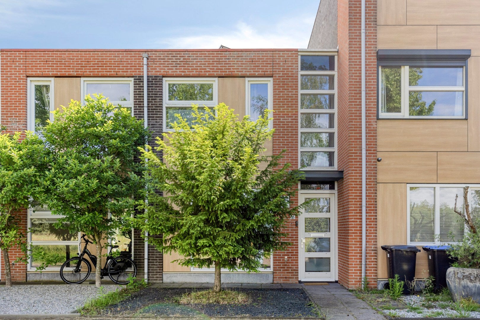 Huis Regenboogven 35 in Veldhoven