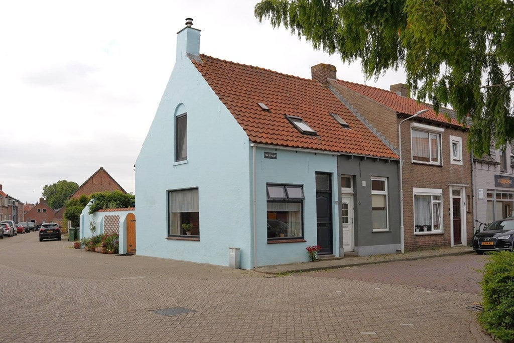 Huis Walstraat 1 in IJzendijke