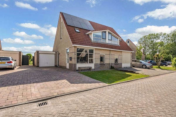 Menno van Coehoornstraat 14 in Sloten