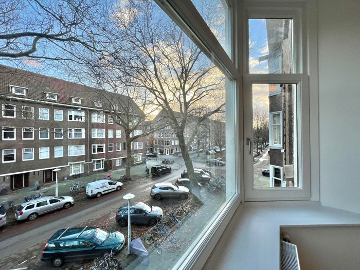 Te huur: Appartement Van Tuyll van Serooskerkenweg in Amsterdam