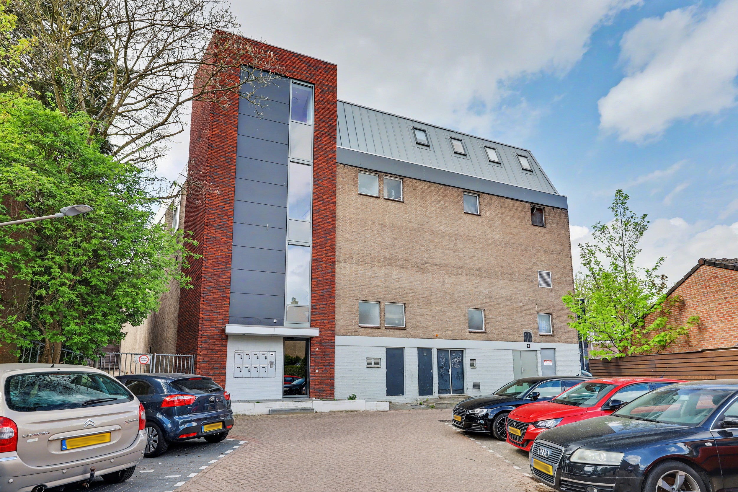 Appartement te huur: Stationsweg 5D, Sliedrecht