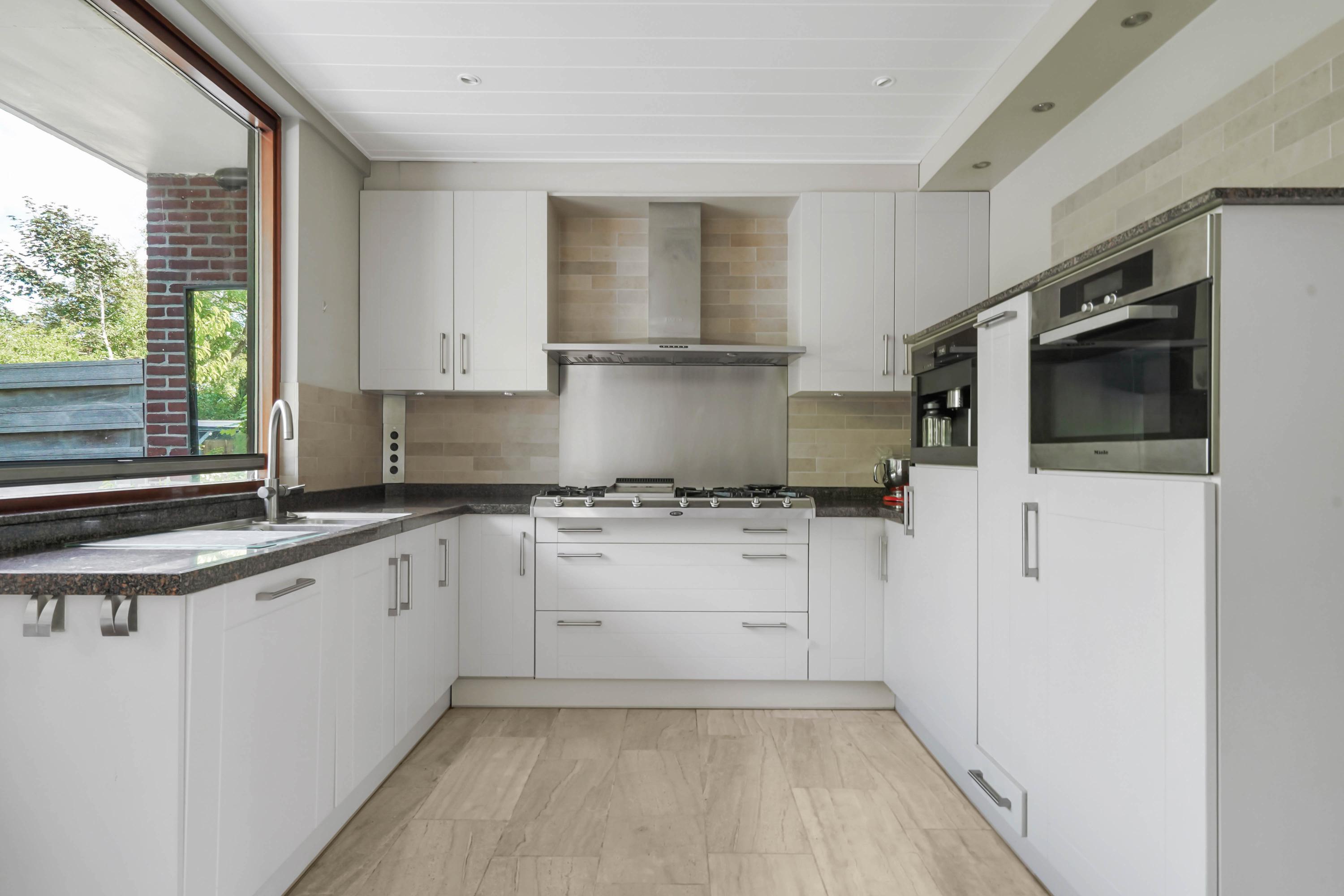 Hoekwoning te koop: Leeghwaterstraat 18, Vlaardingen