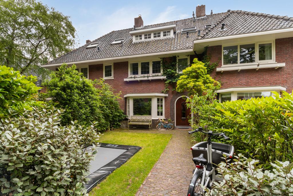 Huis van der Helstlaan 18 in Naarden