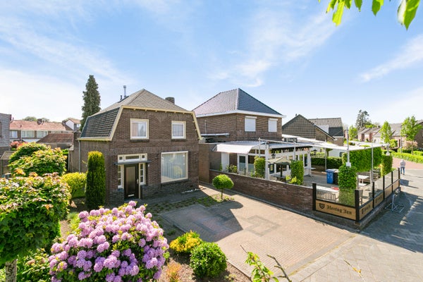Huis te koop Hoogstraat 2 in Veldhoven voor € 400.000