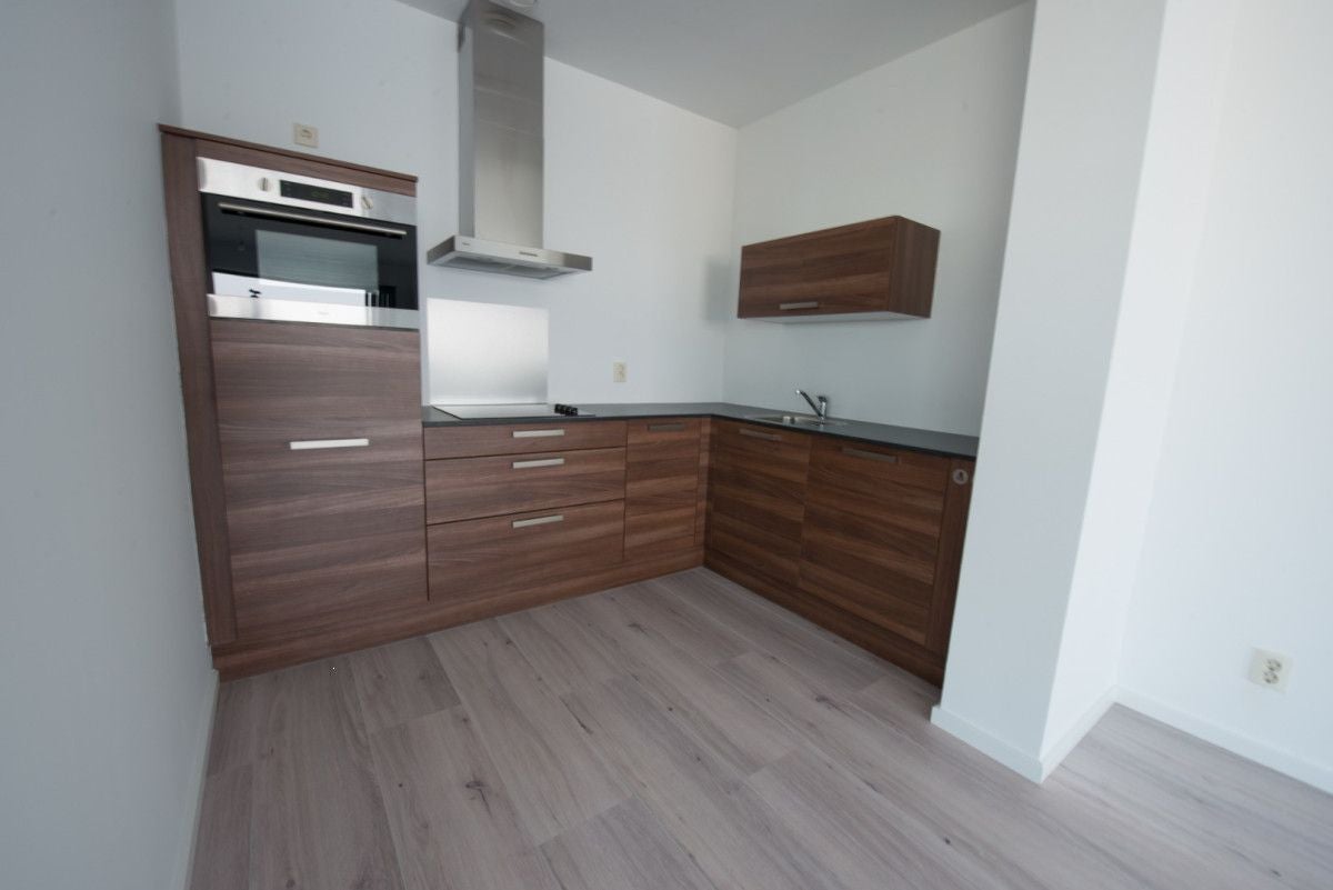 Appartement te huur: Lloydkade 759, Rotterdam