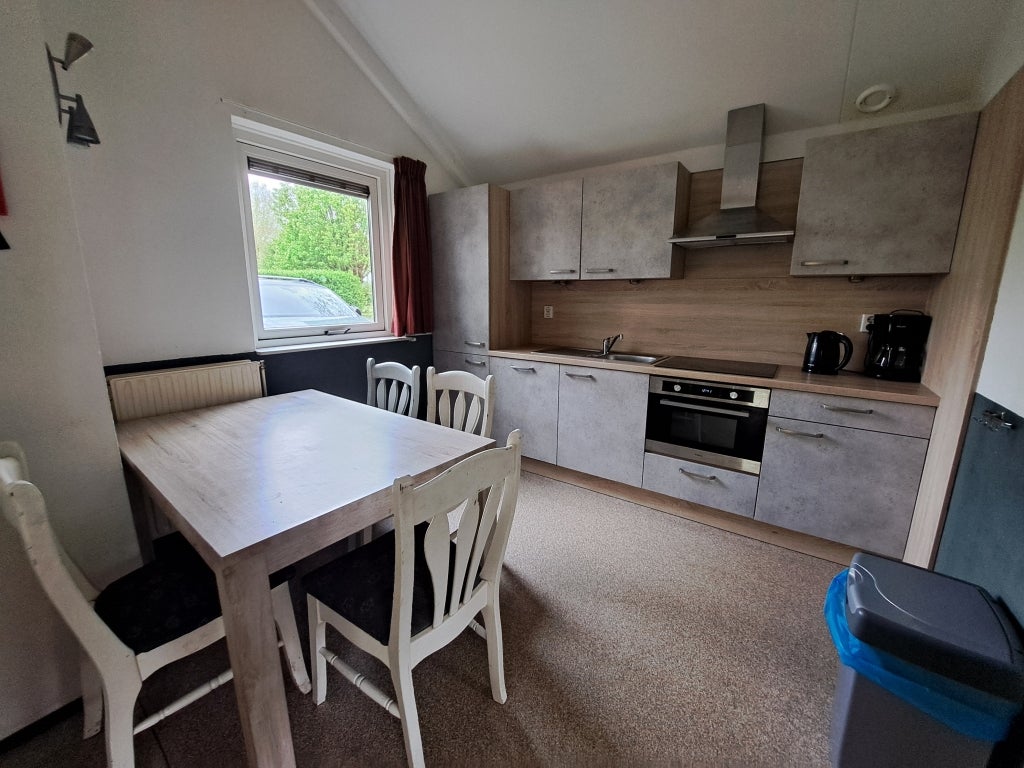 Woning te huur: Haspelstraat, Hoeven