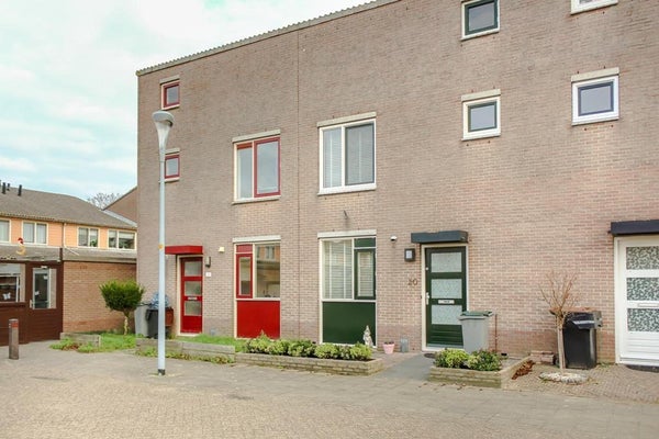 Te huur: Huis Anna Blamanstraat in Hoofddorp