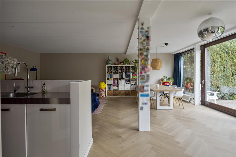 Tussenwoning te koop: Diadeemstraat 74, Almere